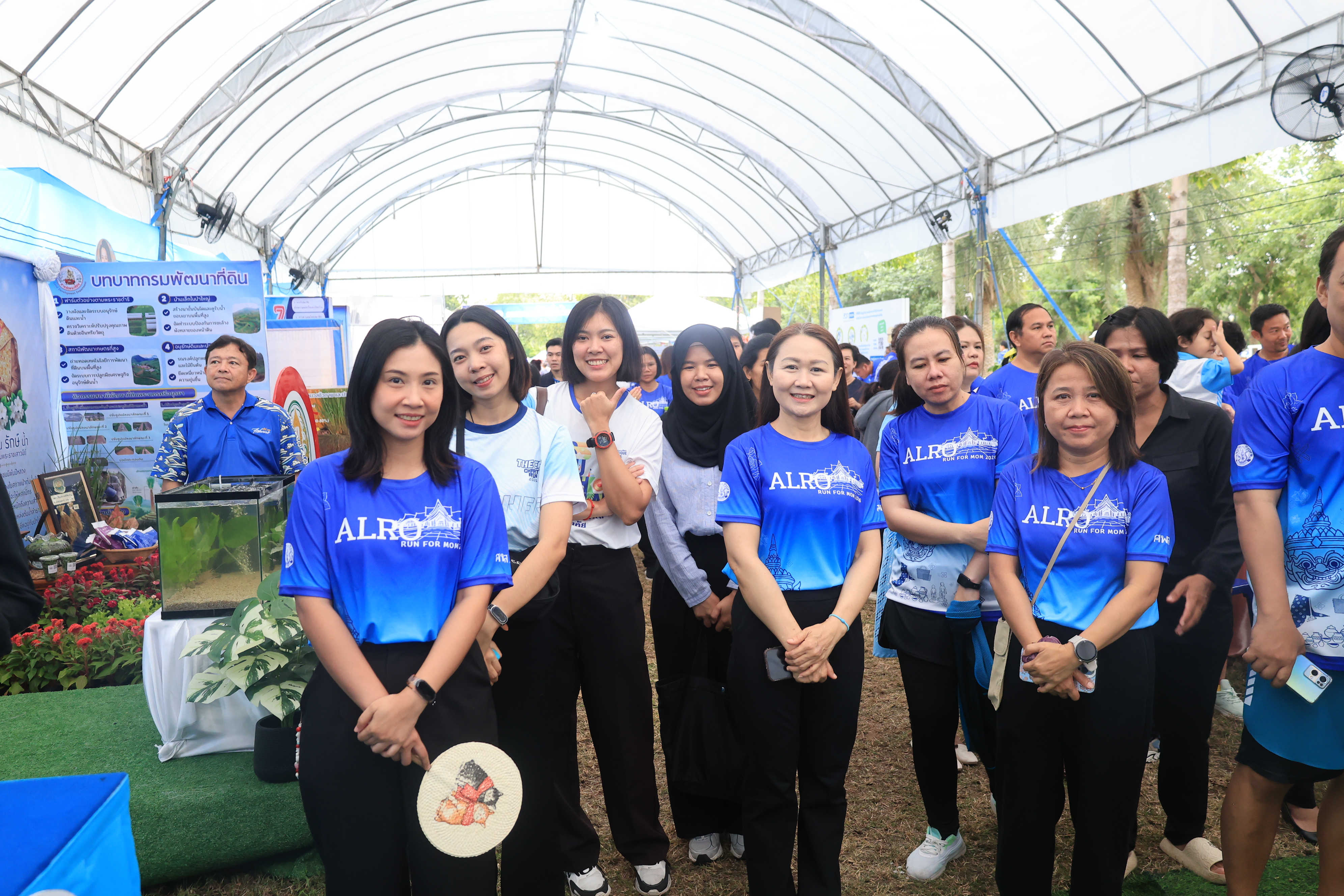 title - ส.ป.ก. เปิดงาน “สืบสานพระราชปณิธาน สร้างงานเกษตรกรรม เลิศล้ำงานหัตถศิลป์ ท่องเที่ยวถิ่นวิถีไทย เพื่อน้อมรำลึกในพระมหากรุณาธิคุณของสมเด็จพระนางเจ้าสิริกิติ์ พระบรมราชินีนาถ พระบรมราชชนนีพันปีหลวง ประจำปี พ.ศ. 2569 ณ ศูนย์ส่งเสริมและพัฒนาอาชีพเสริมนอกภาคการเกษตร จังหวัดพระนครศรีอยุธยา